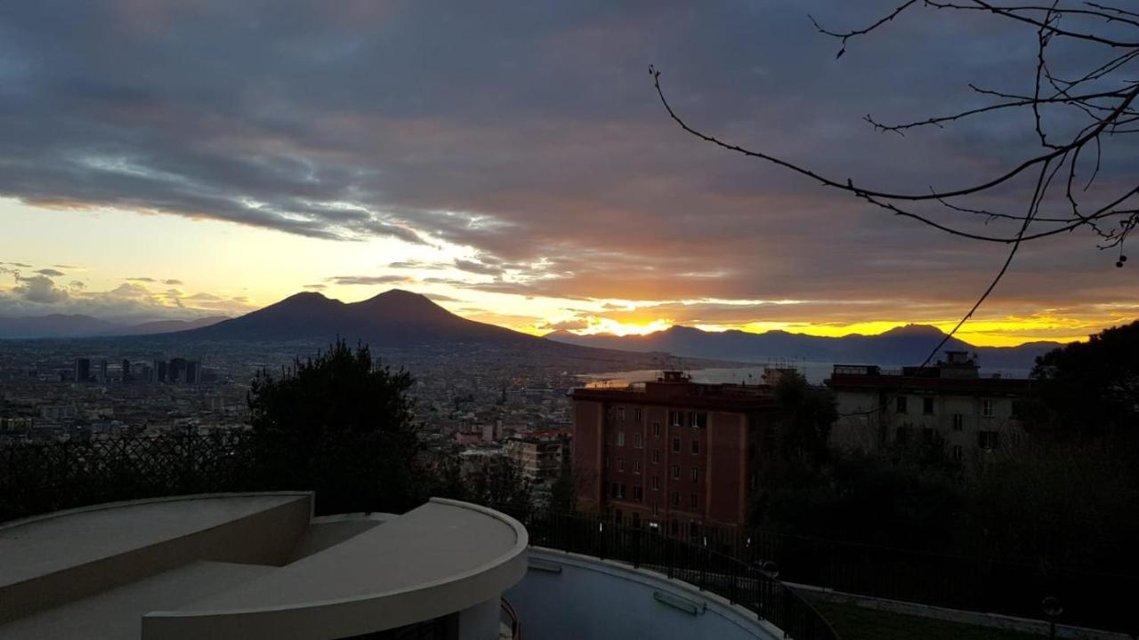 Bed and Breakfast Da Mimì Napoli Esterno foto